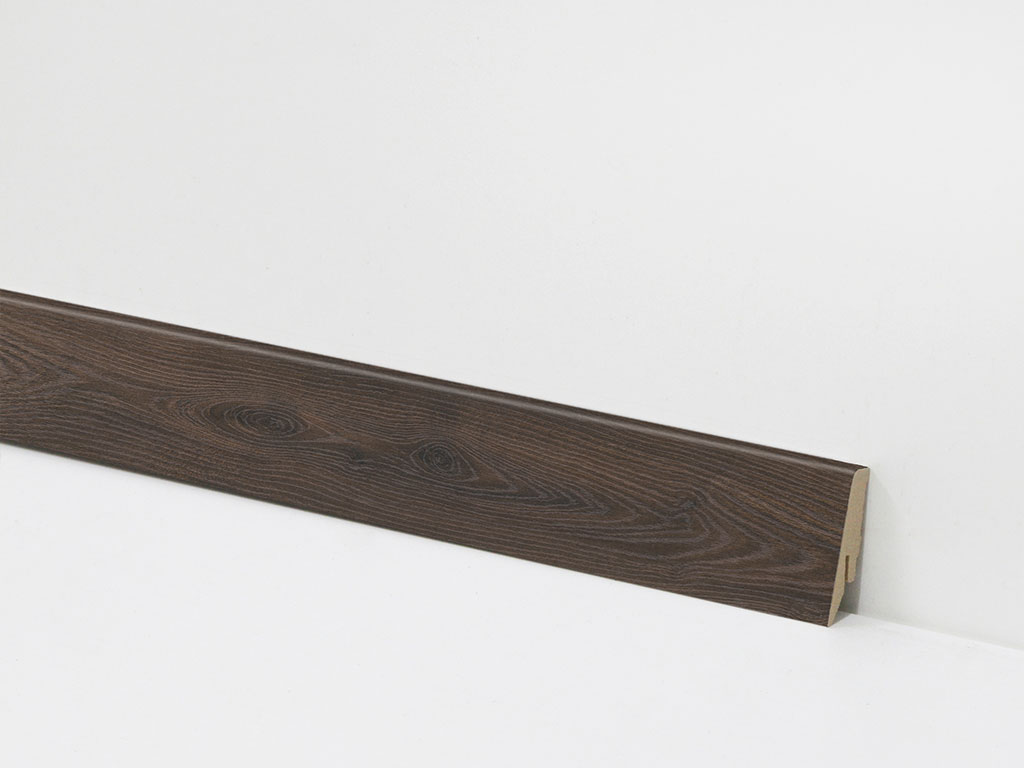 Equipped skirting 58mm 8218